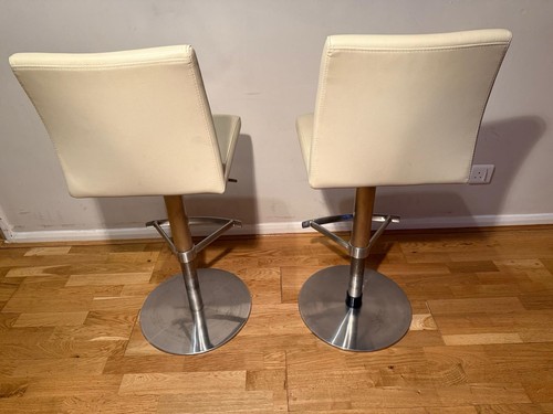 Sturdy bar island stools in - 2,