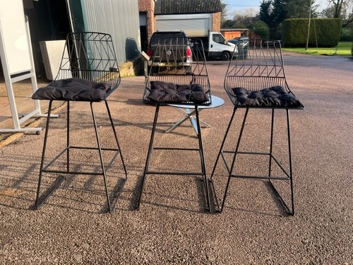 Black wire bar stools - black, with