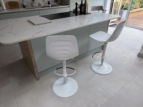 Pair designer island - designer, bar